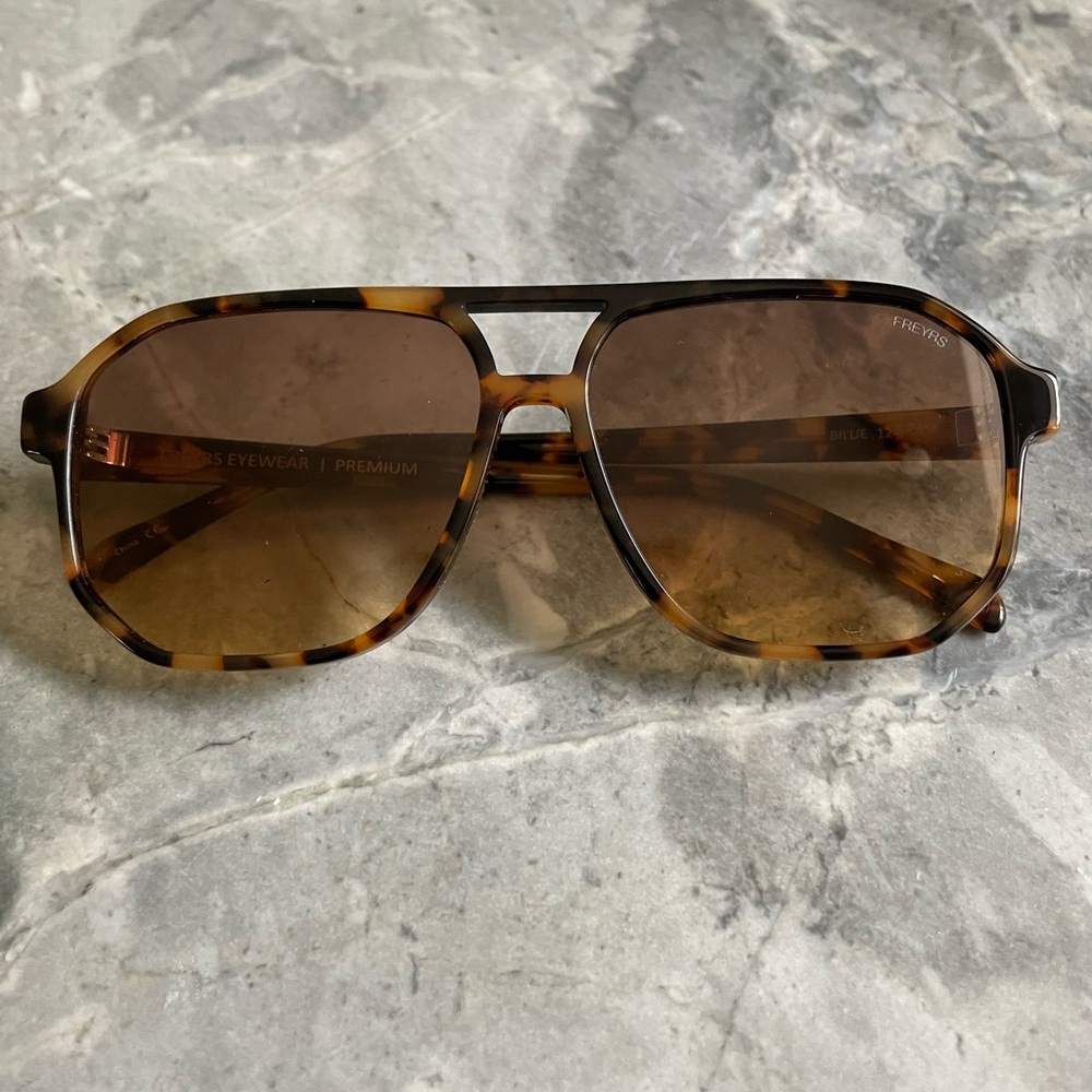 Brand New Freyr Billie Sunglasses